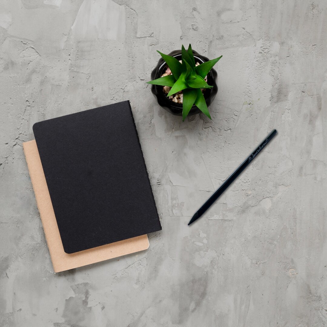 Олівець з підписом